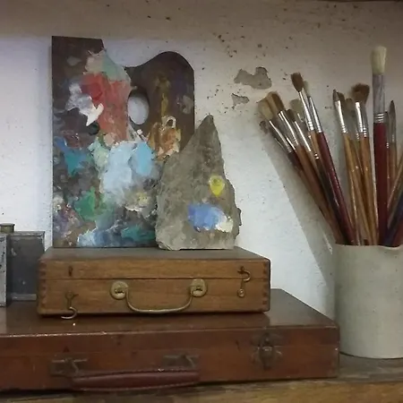 Atelier D'artiste Au Coure De La Montagne Noire Cabrespine