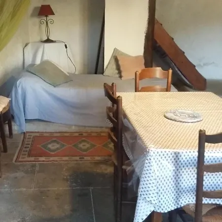 Semesterbostad Atelier D'artiste Au Coure De La Montagne Noire